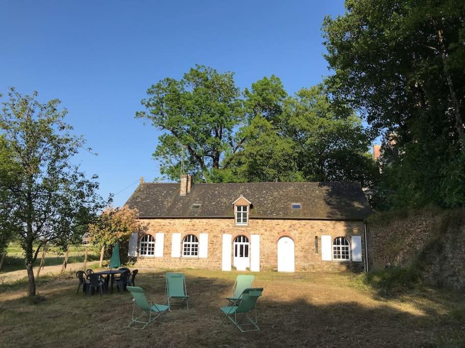 Cottage Du Chateau Erbrée Zewnętrze zdjęcie